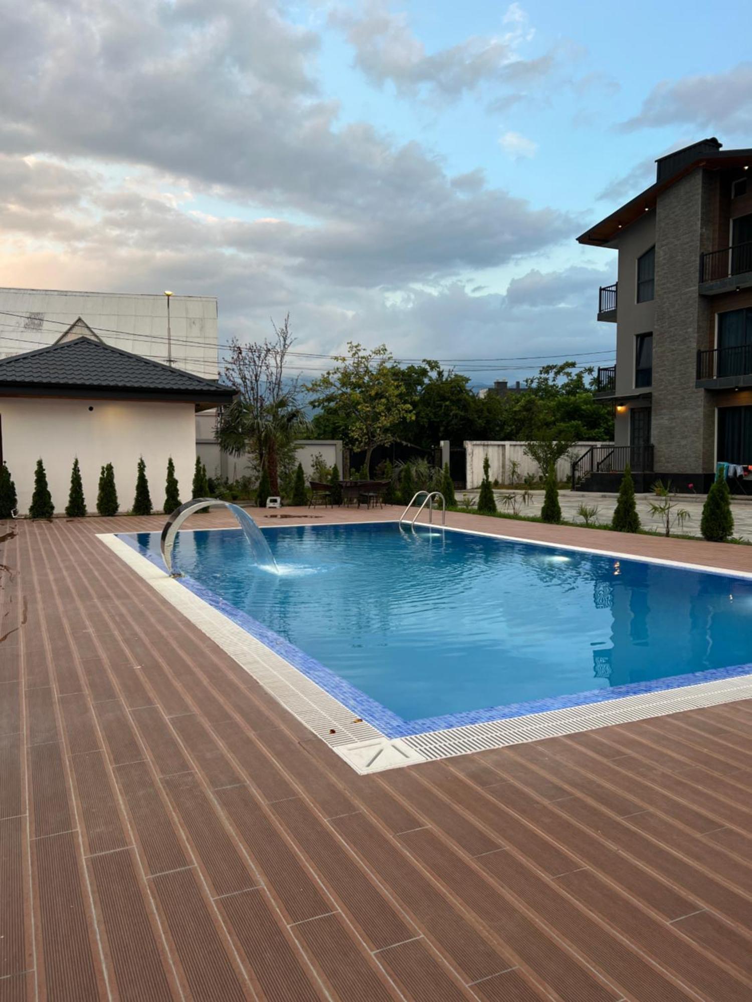 Feel Georgia Villa Batoemi Buitenkant foto