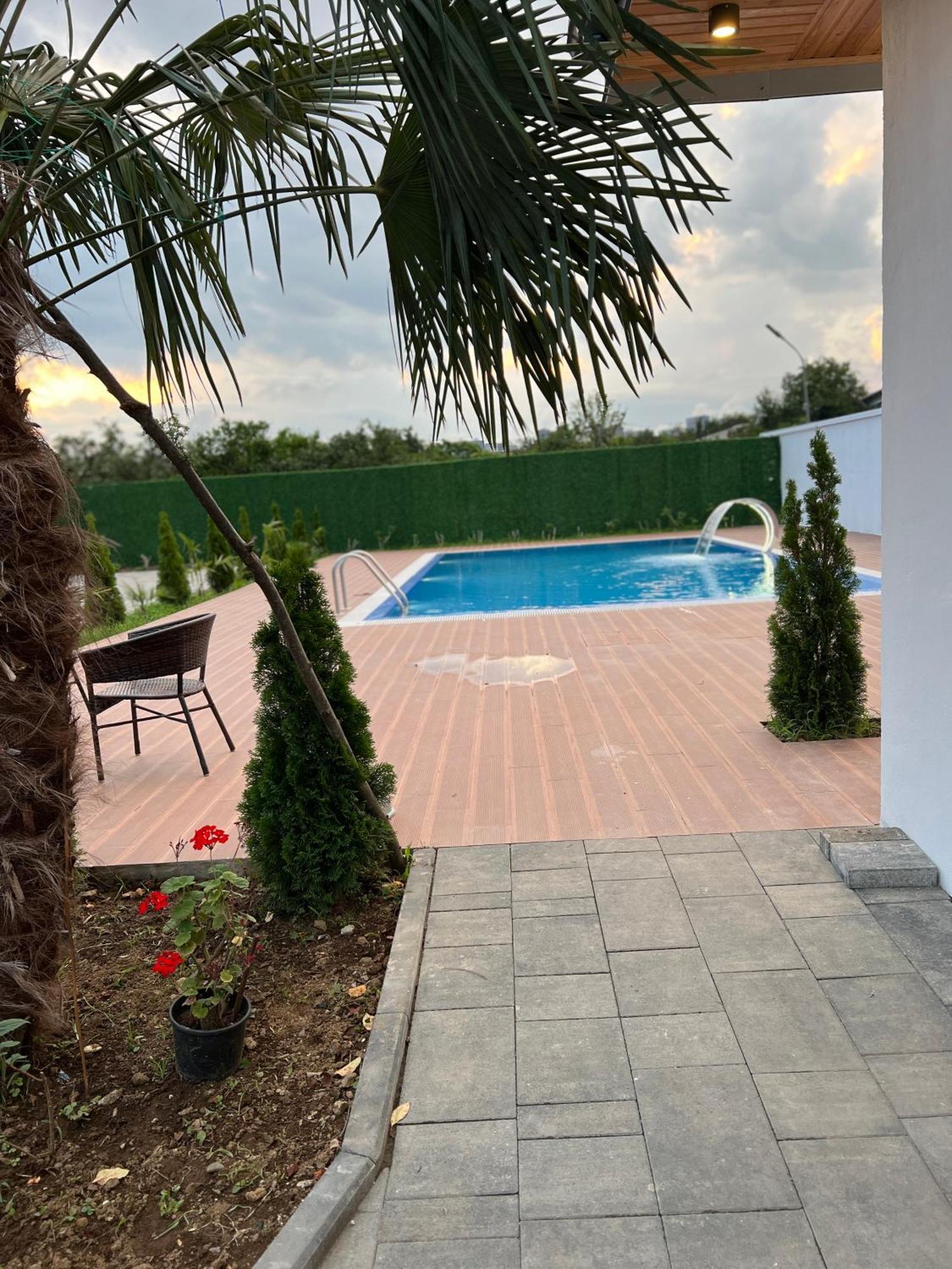 Feel Georgia Villa Batoemi Buitenkant foto